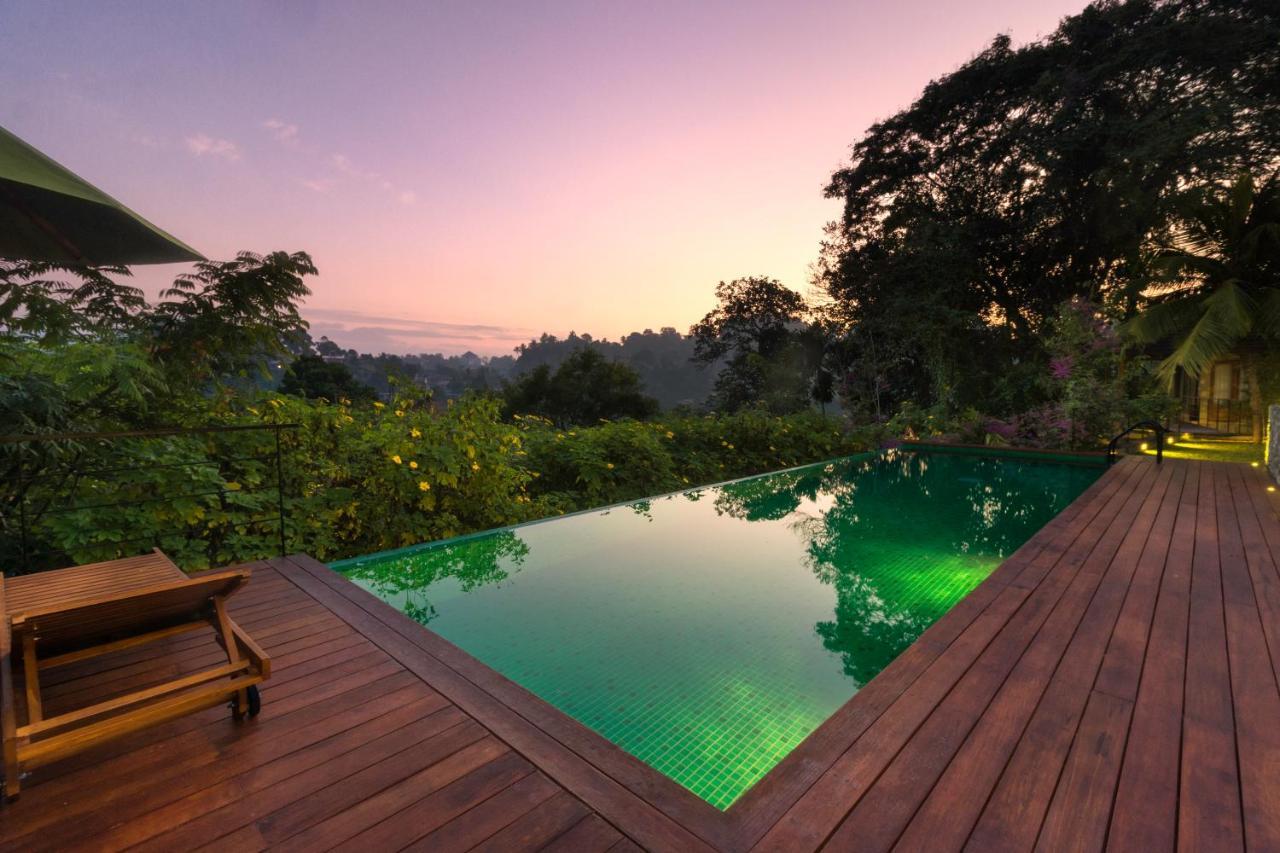 Kings Pavilion Luxury Hotel Kandy Dış mekan fotoğraf