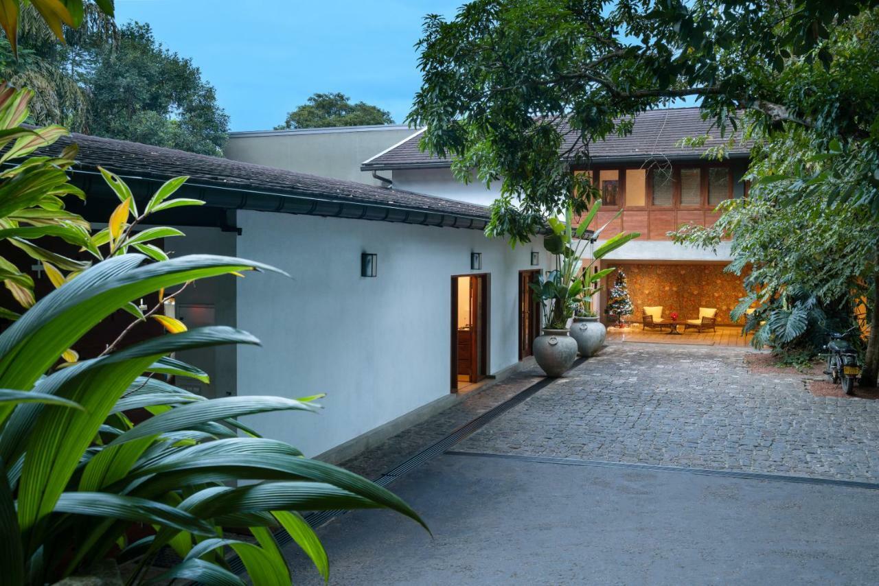 Kings Pavilion Luxury Hotel Kandy Dış mekan fotoğraf